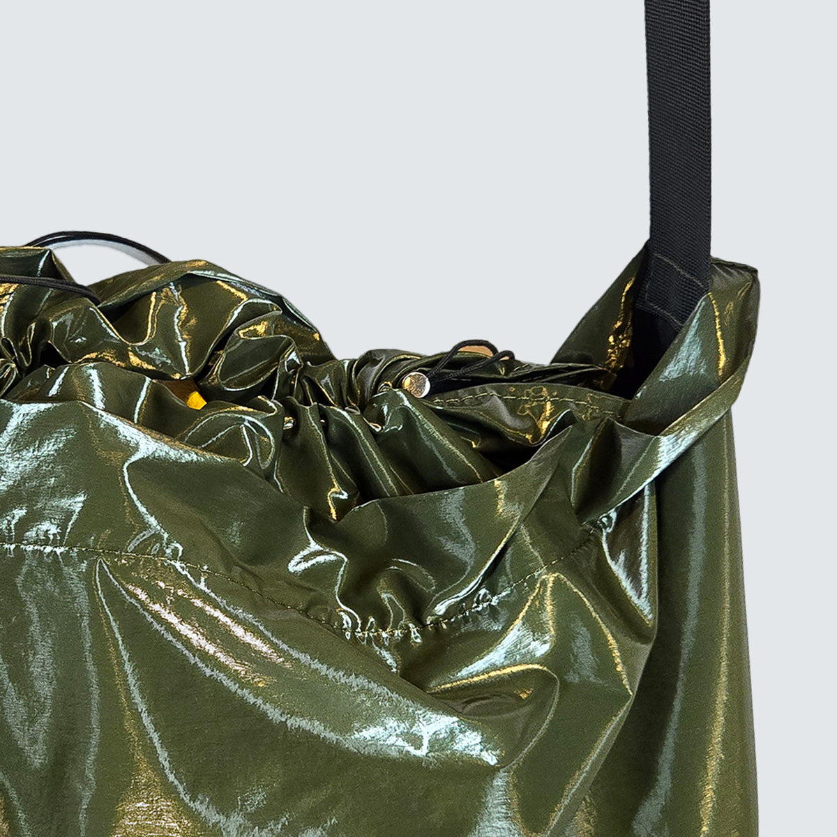 URBAN GLOSSY CROSSBODY BAG - Black, Olive