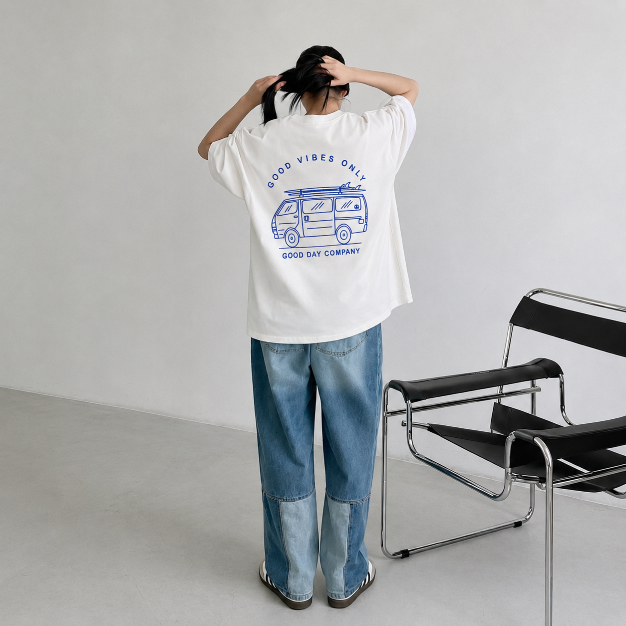 Good Vibes Van Graphic T-Shirt - Men One Size (Unisex)