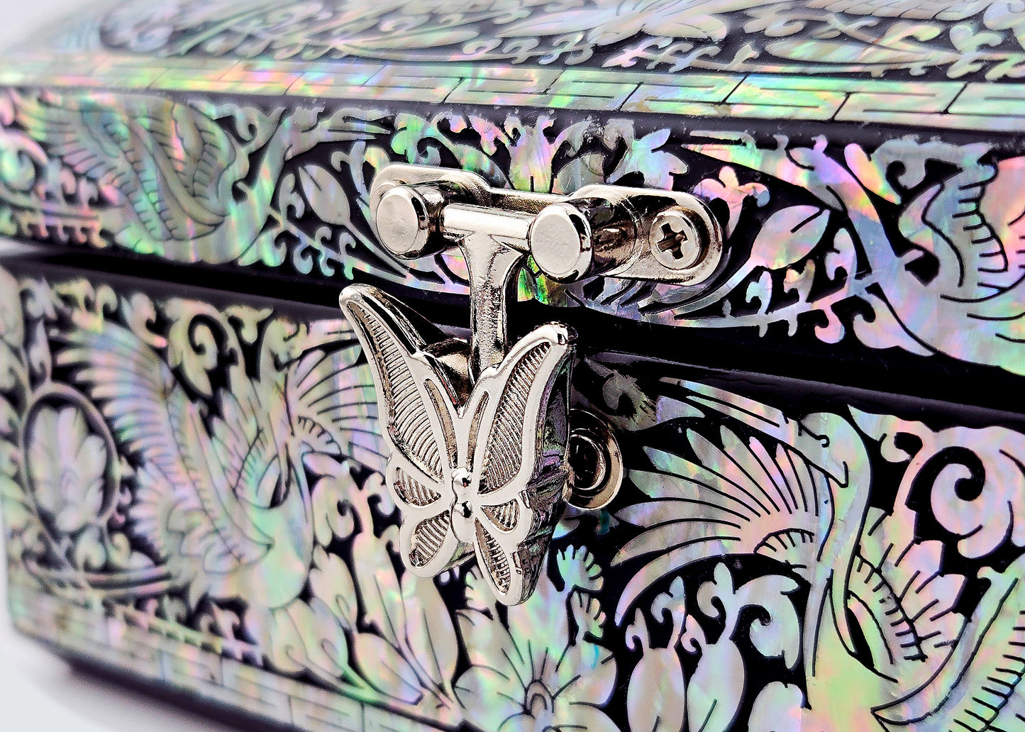 Jagae Mother-of-Pearl Premium Treasure Box – Black