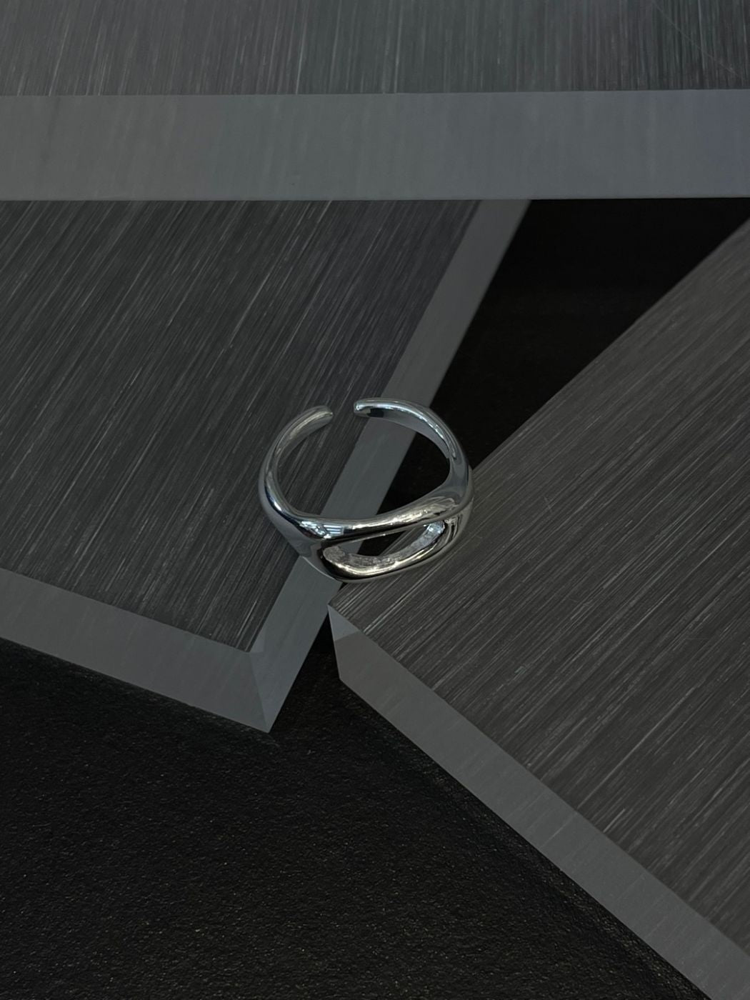 Pinky Flow Curve Open Ring