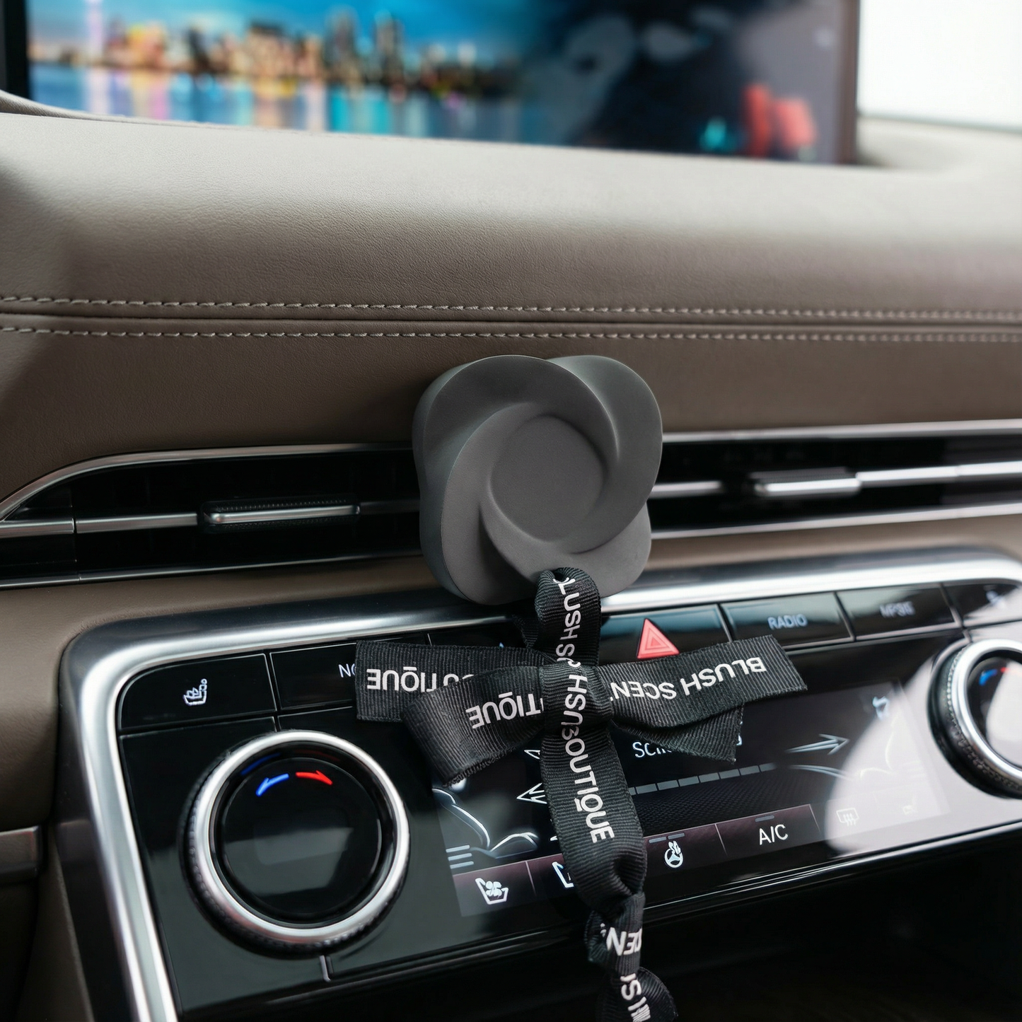 CAMELIA Blackberry Bay Car Diffuser Ornament