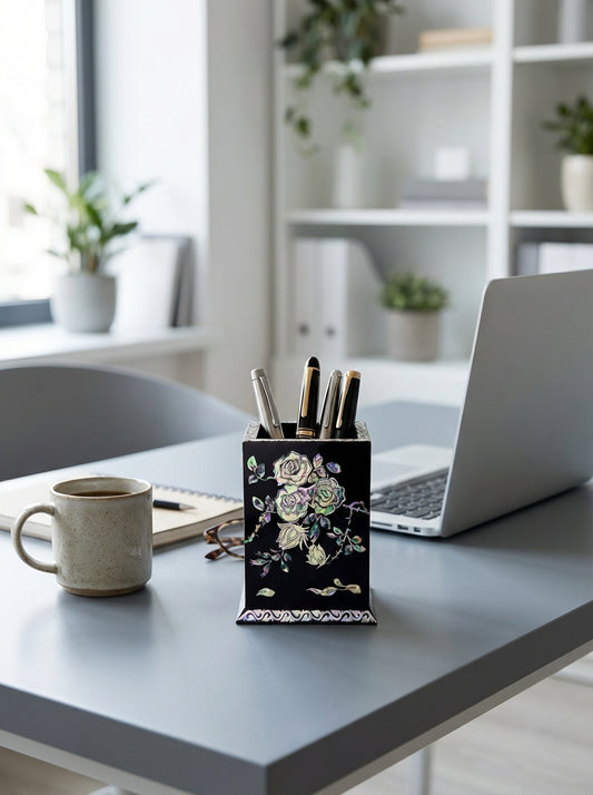 Jagae Mother-of-Pearl Pen Holder – Black Rose
