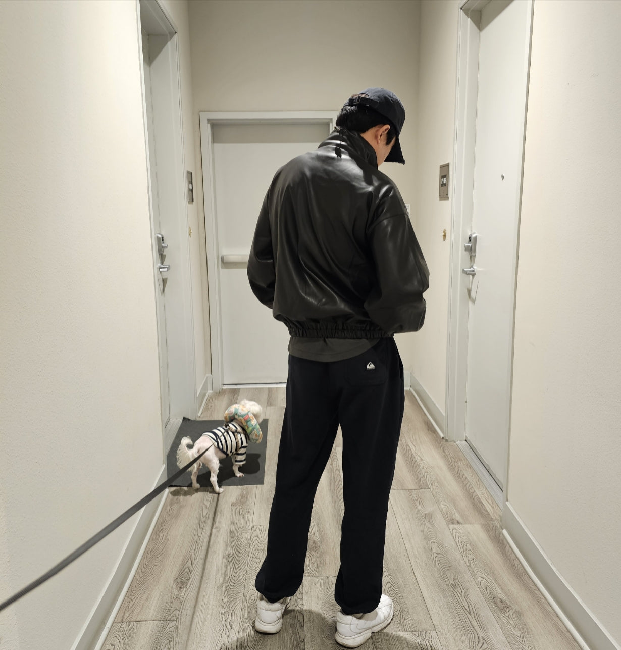 Minimal Style Faux Leather Jacket / Unisex (Oversized Fit for Women)