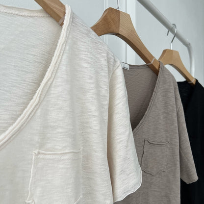 Vintage Slub Cotton Pocket V-neck Tee – Women One Size