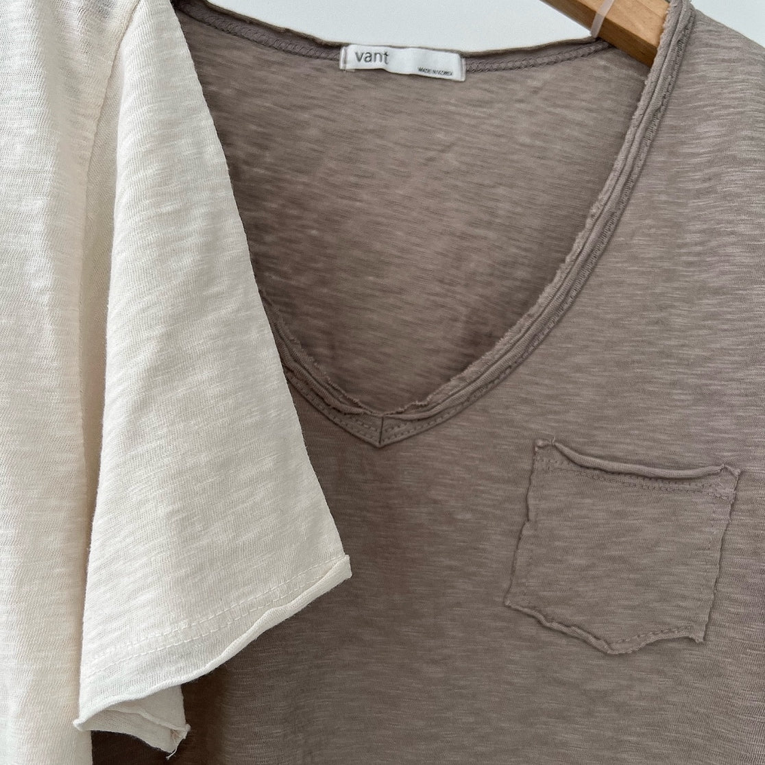 Vintage Slub Cotton Pocket V-neck Tee – Women One Size