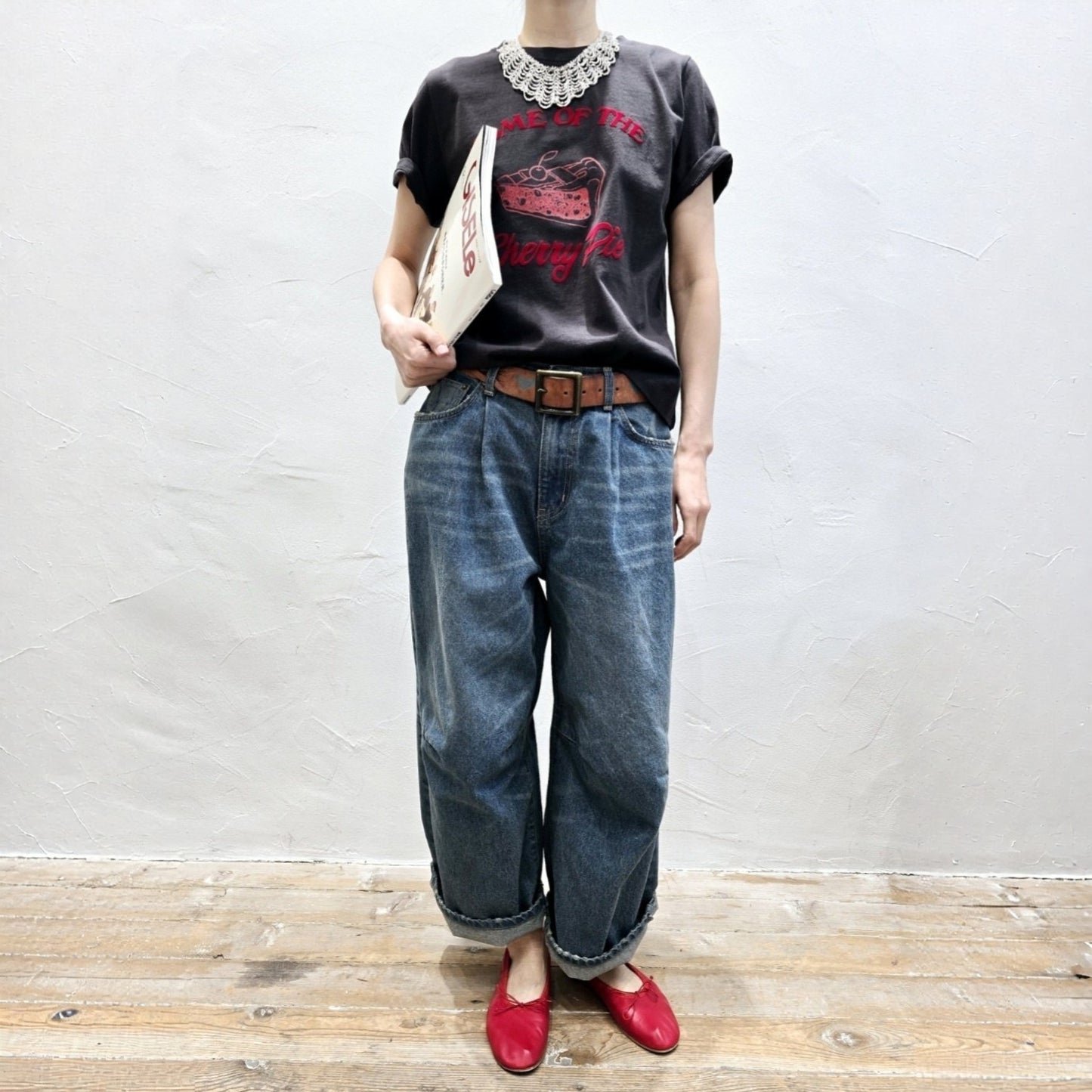 Pleated Barrel Fit Vintage Denim Pants