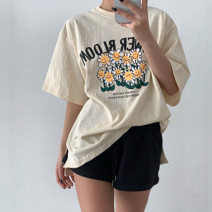Vintage Flower Bloom Slub Graphic T-Shirt - Women One Size