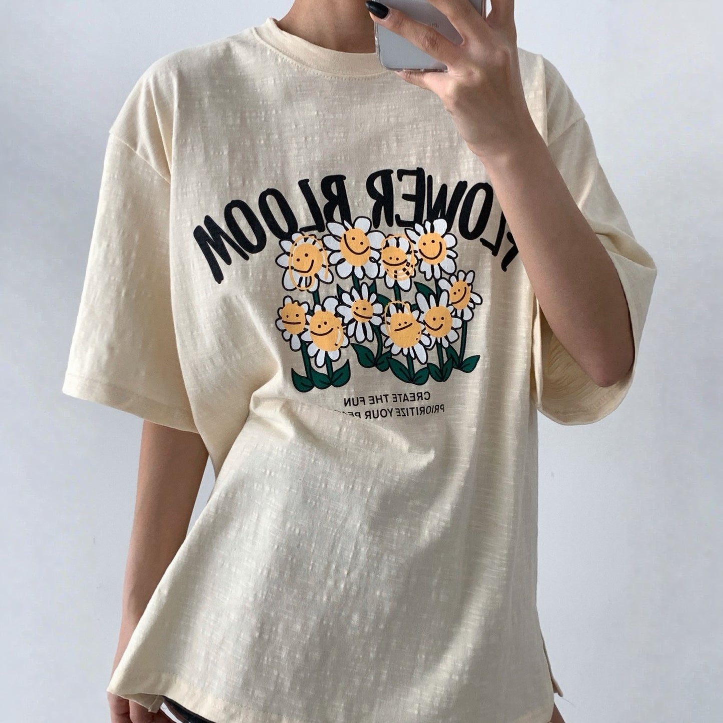 Vintage Flower Bloom Slub Graphic T-Shirt - Women One Size