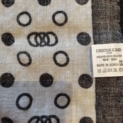 Dot Print Etiquette Handkerchief Apron  -   Black  ,  White