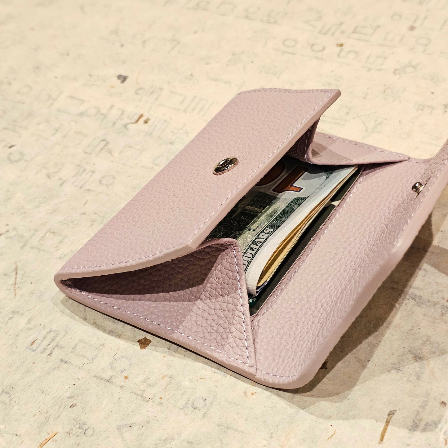 Mini Pebbled Leather Card Wallet – Compact Snap Closure Cash & Card Holder