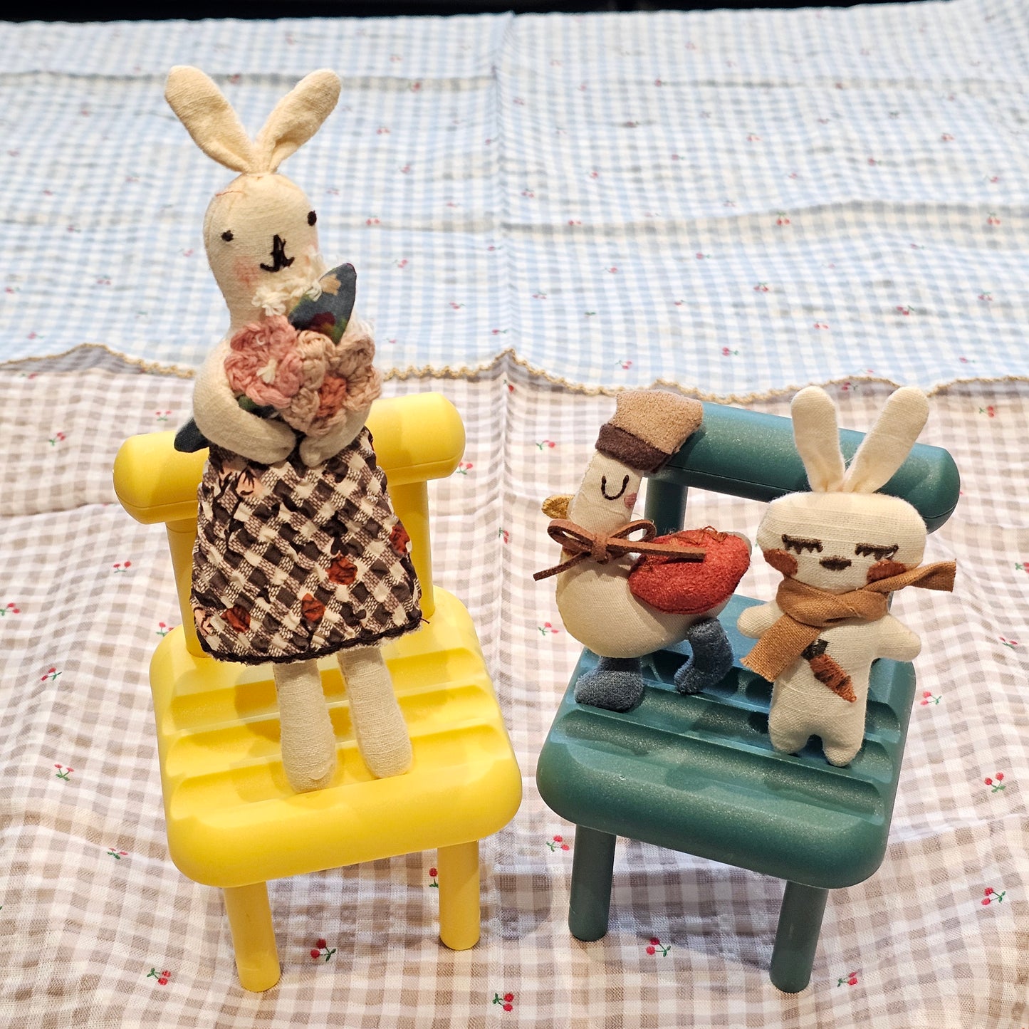 Handmade Bunny Brooch – Floral Rabbit Fabric Pin (Made in Korea)