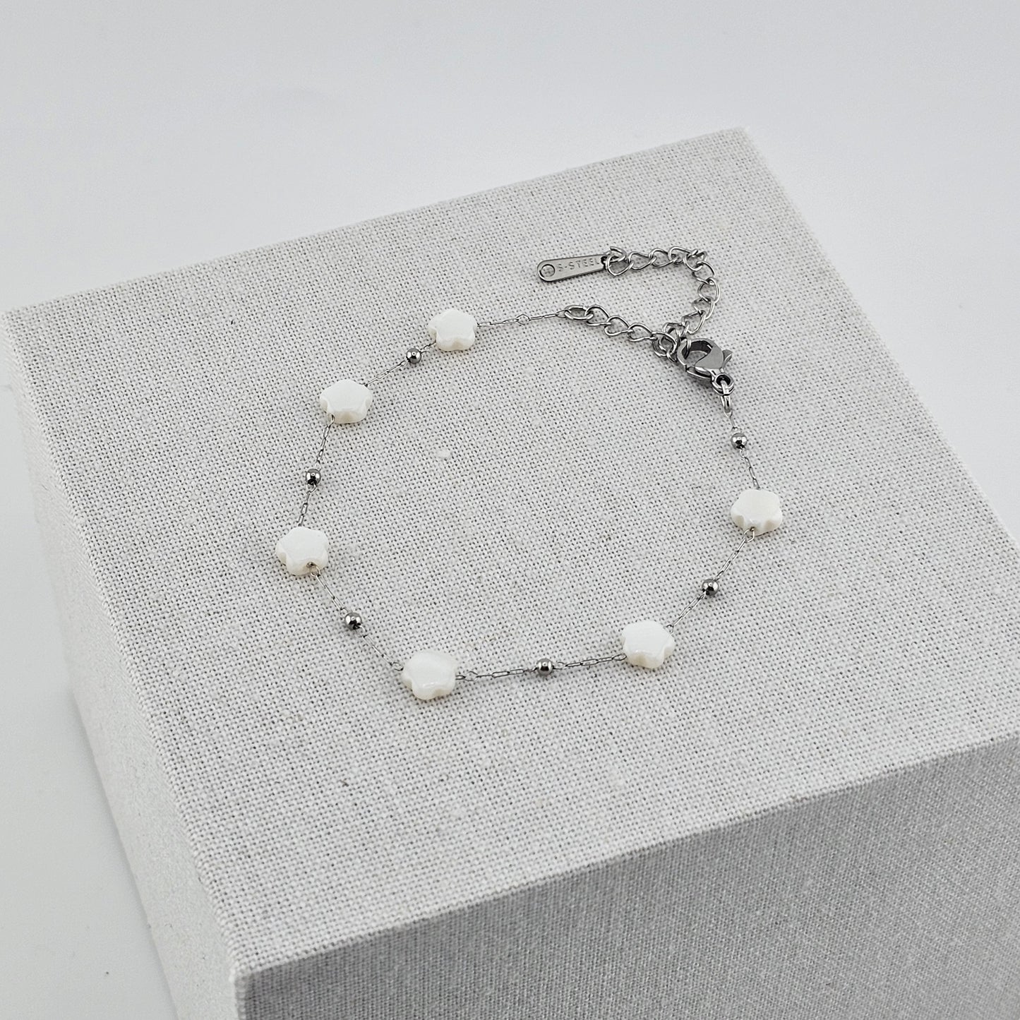 Delicate Ivory Blossom Bead Necklace & Bracelet Set