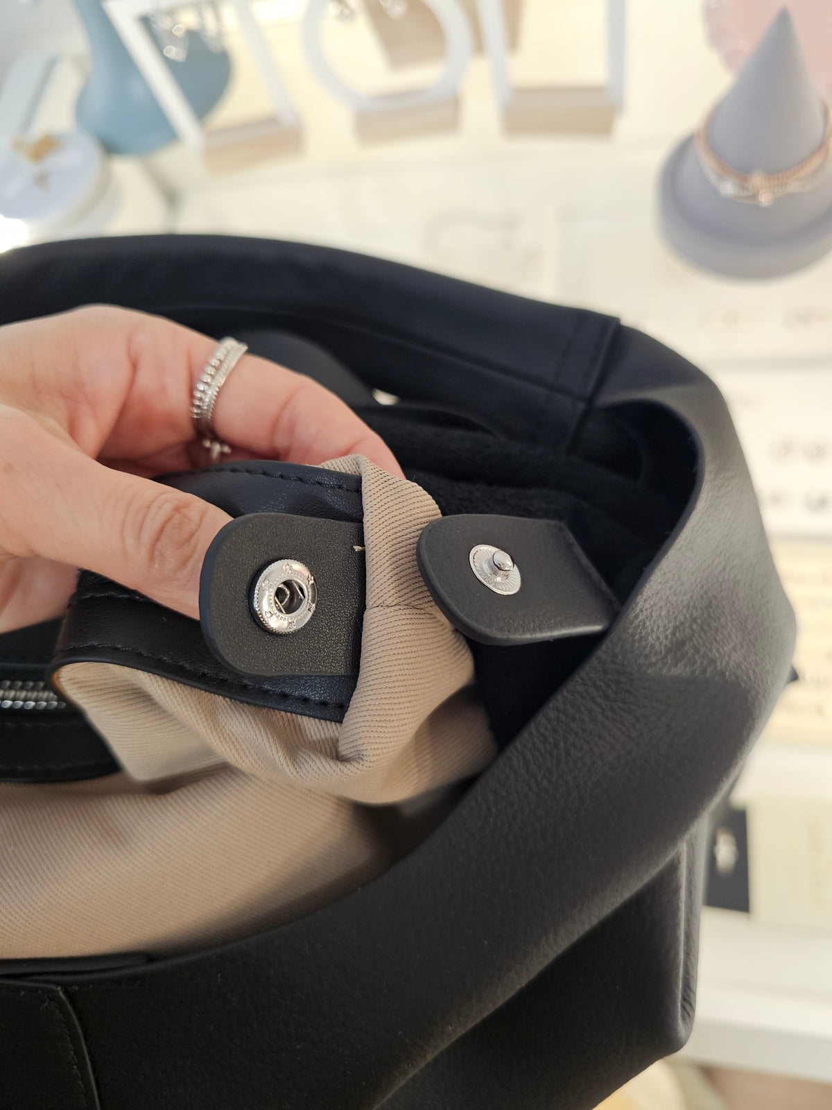 VERA LEATHER HOBO BAG