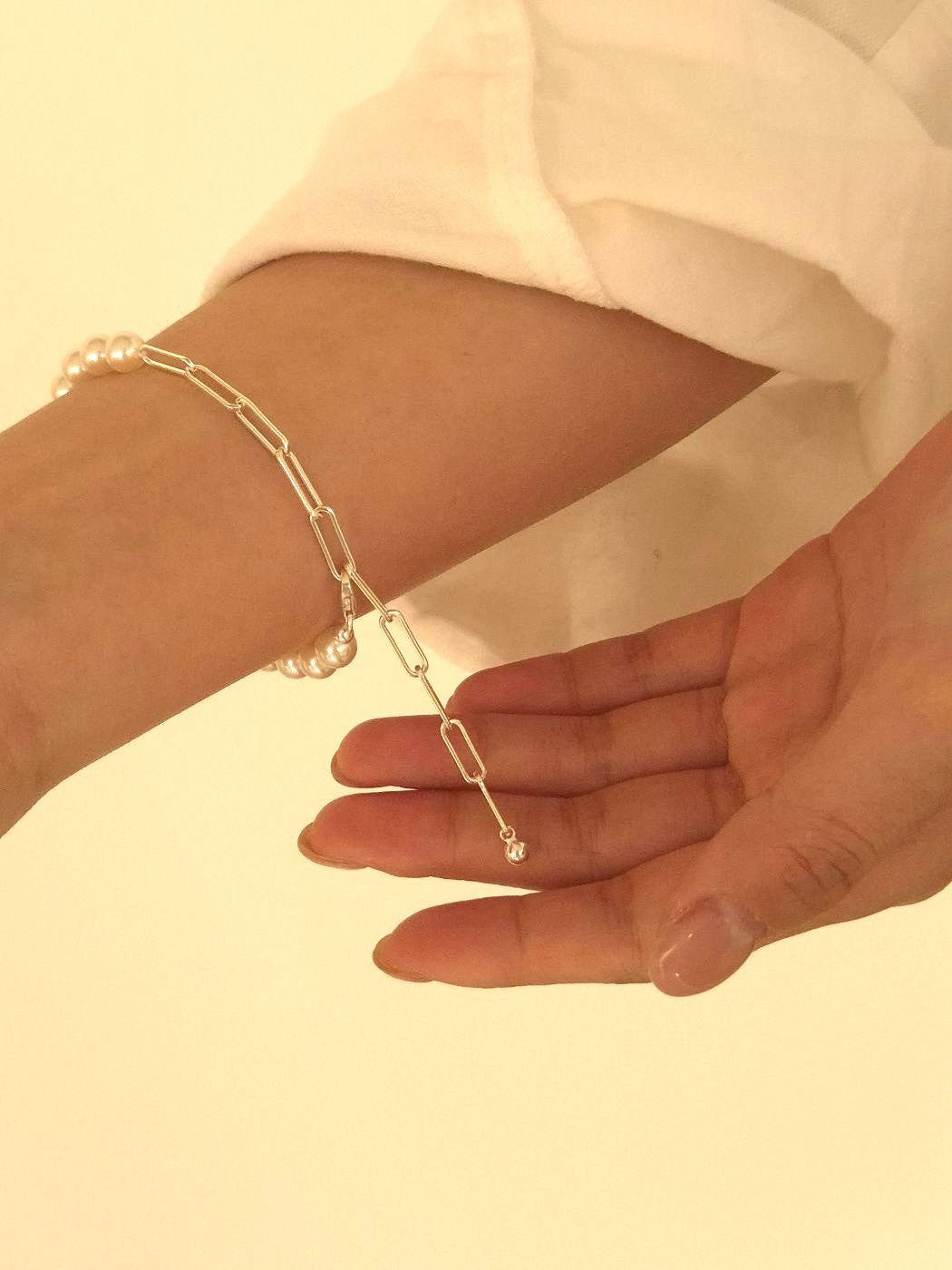 Luna Pearl Bracelet