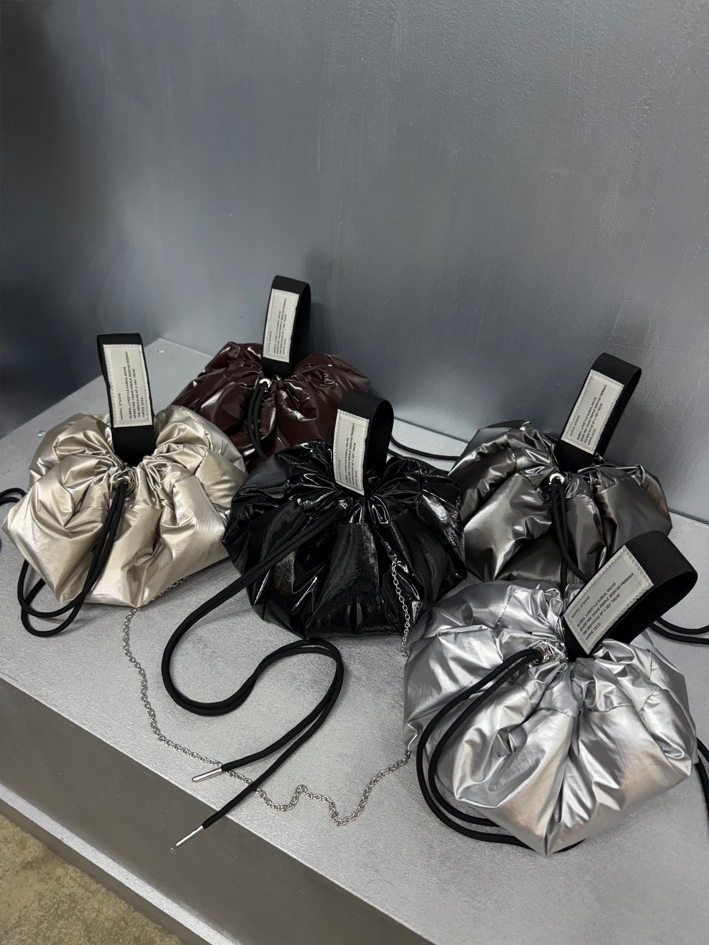 Cloud Round Padded Tote Bag