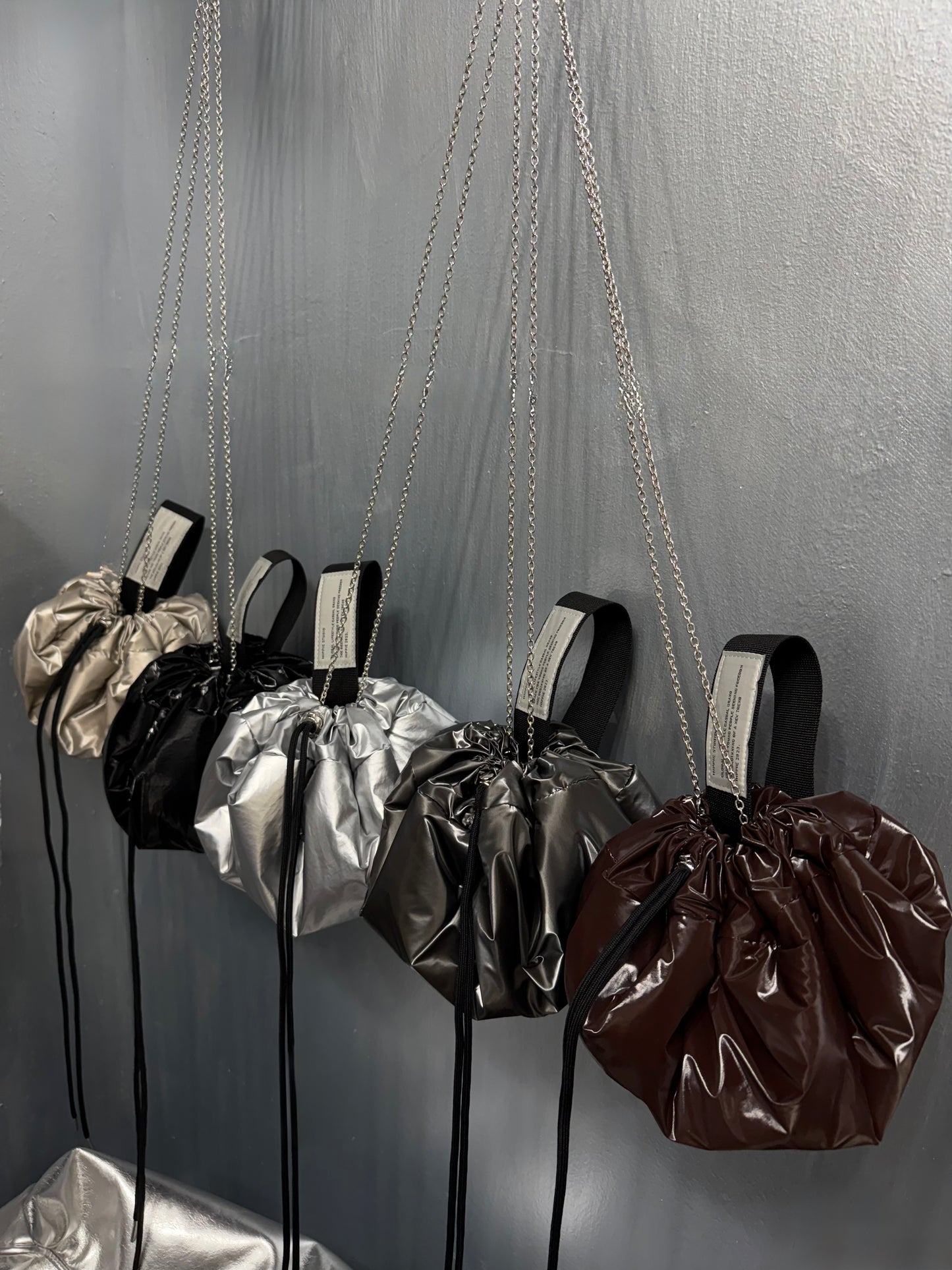 Cloud Round Padded Tote Bag