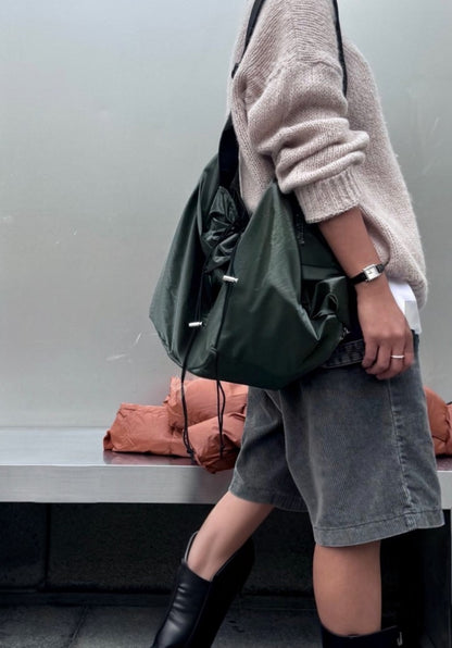 URBAN GLOSSY CROSSBODY BAG - Black, Olive