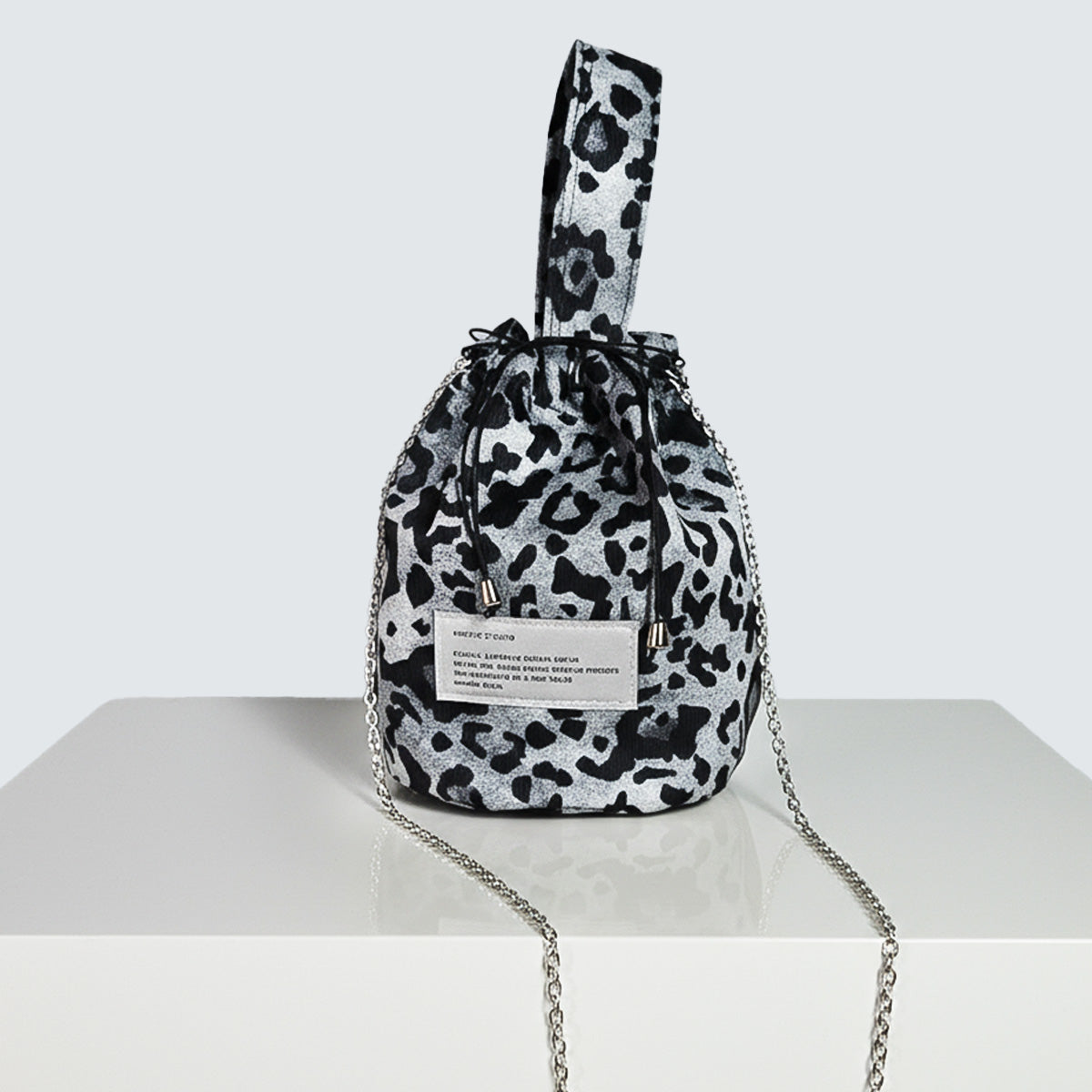 LEOPARD MINI BUCKET DRAWSTRING TOTE BAG