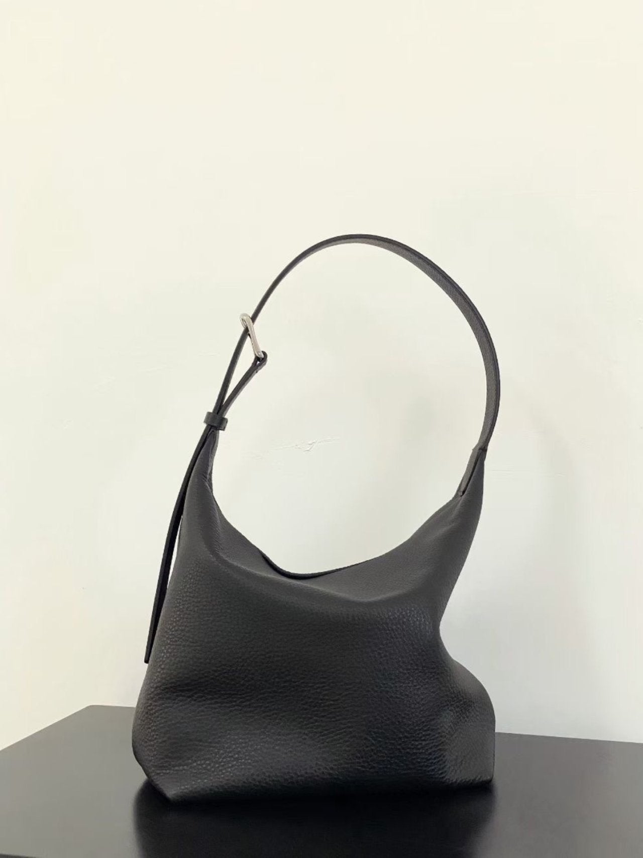 SOMO LEATHER SHOULDER BAG