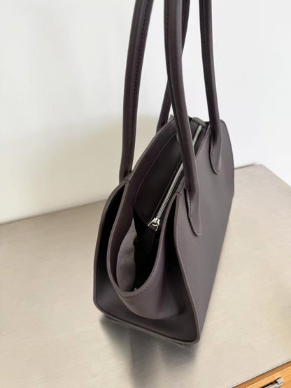 Elava Curve Leather Tote Bag