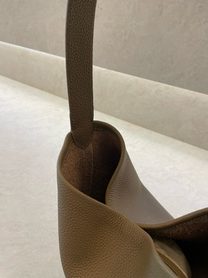 Large  Norr Leather Bucket Tote Bag