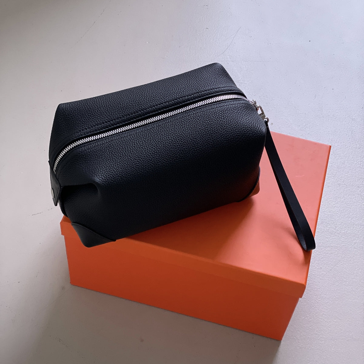 Pebbled Leather Golf Clutch Bag