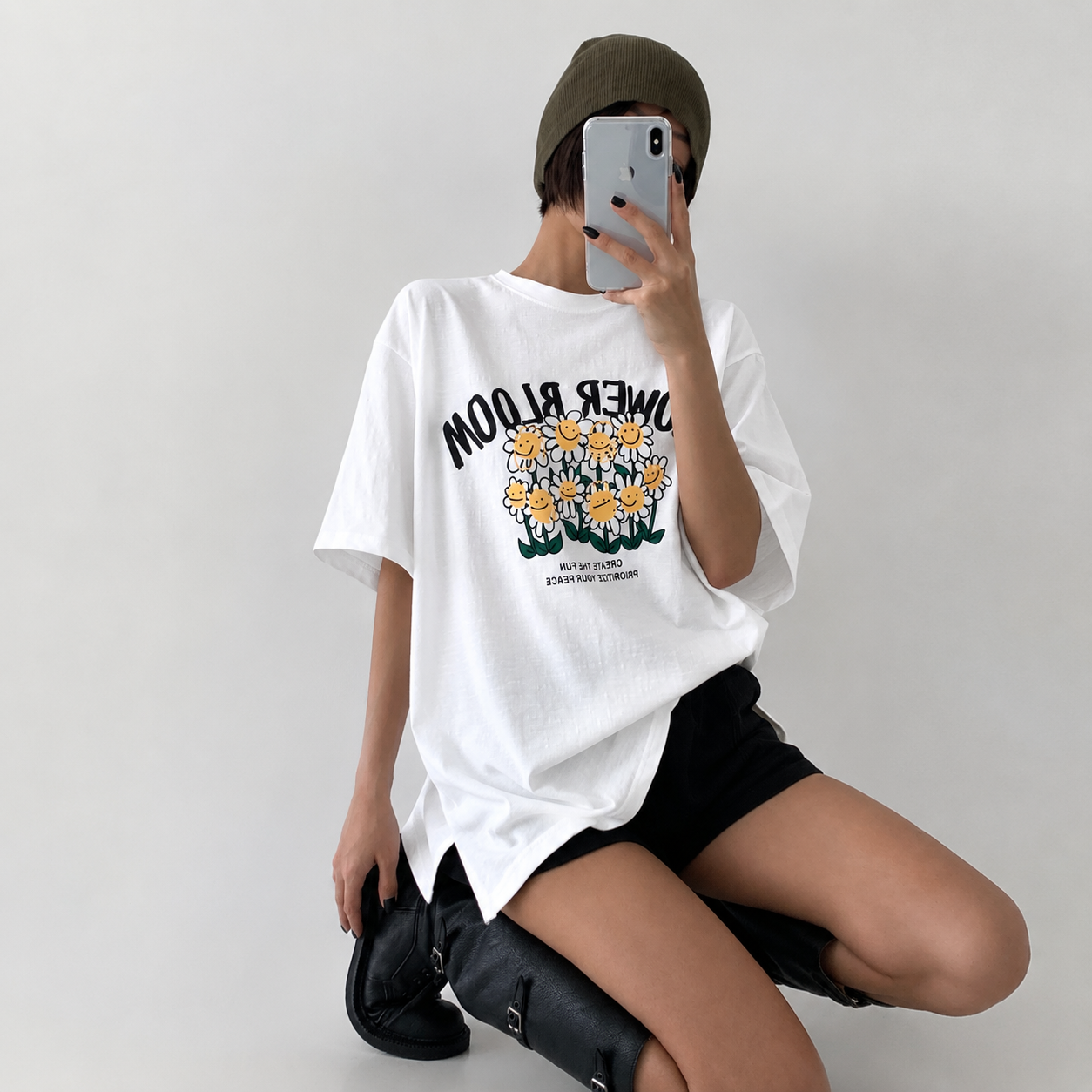 Vintage Flower Bloom Slub Graphic T-Shirt - Women One Size