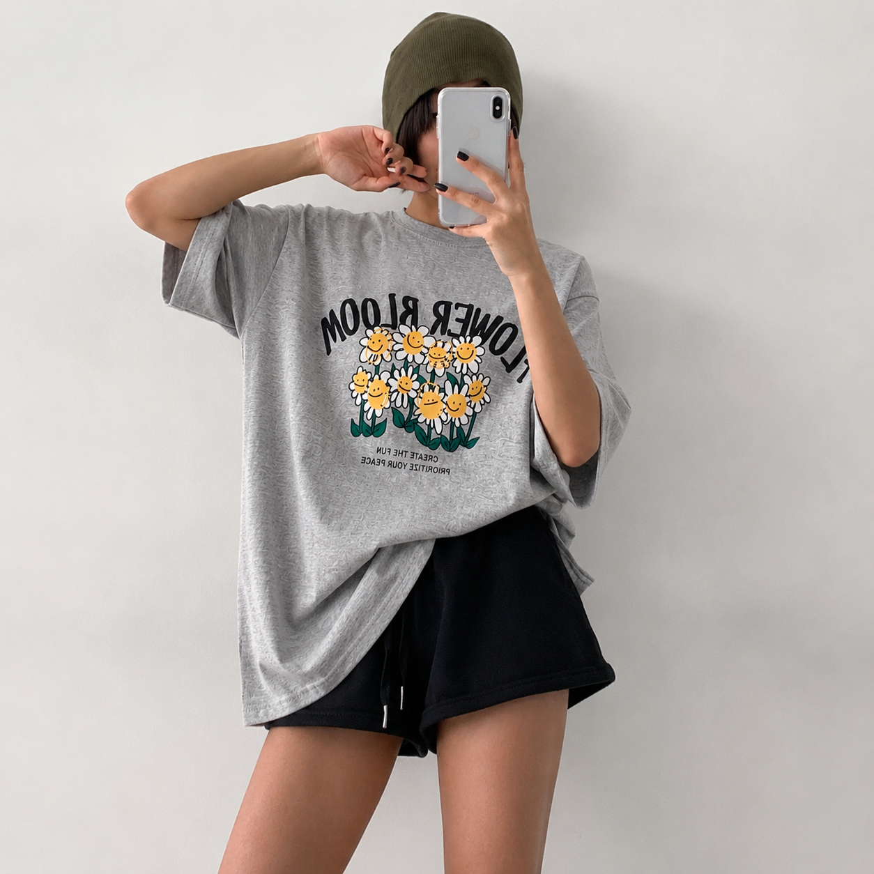 Vintage Flower Bloom Slub Graphic T-Shirt - Women One Size