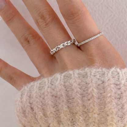 Fluid Twisted Chain Ring in Silver