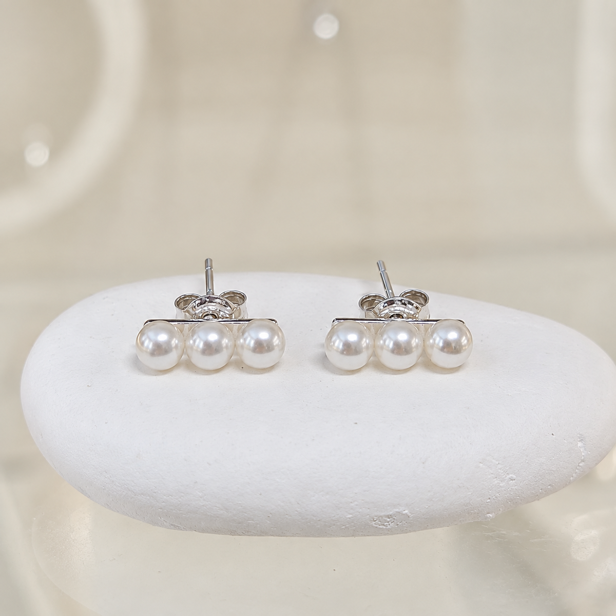 Lumière Trio Pearl Silver Post Earrings