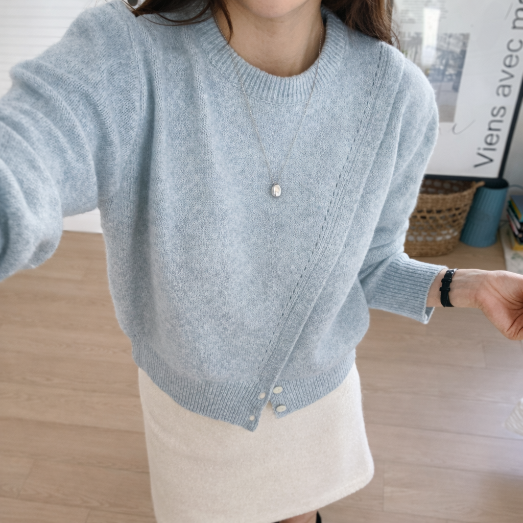Asymmetrical Stitch Knit Sweater - Women One Size