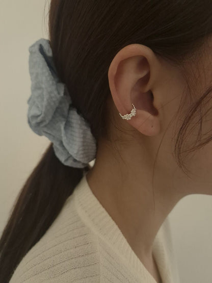 Daisy Bloom Silver Ear Cuff (Single)