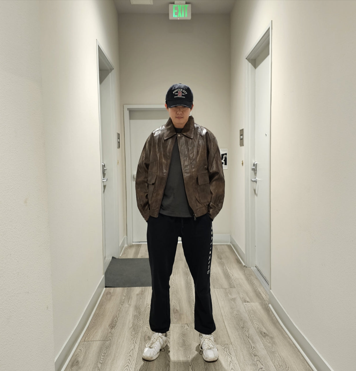 Urban Ease Faux Leather Jacket / Unisex - Brown