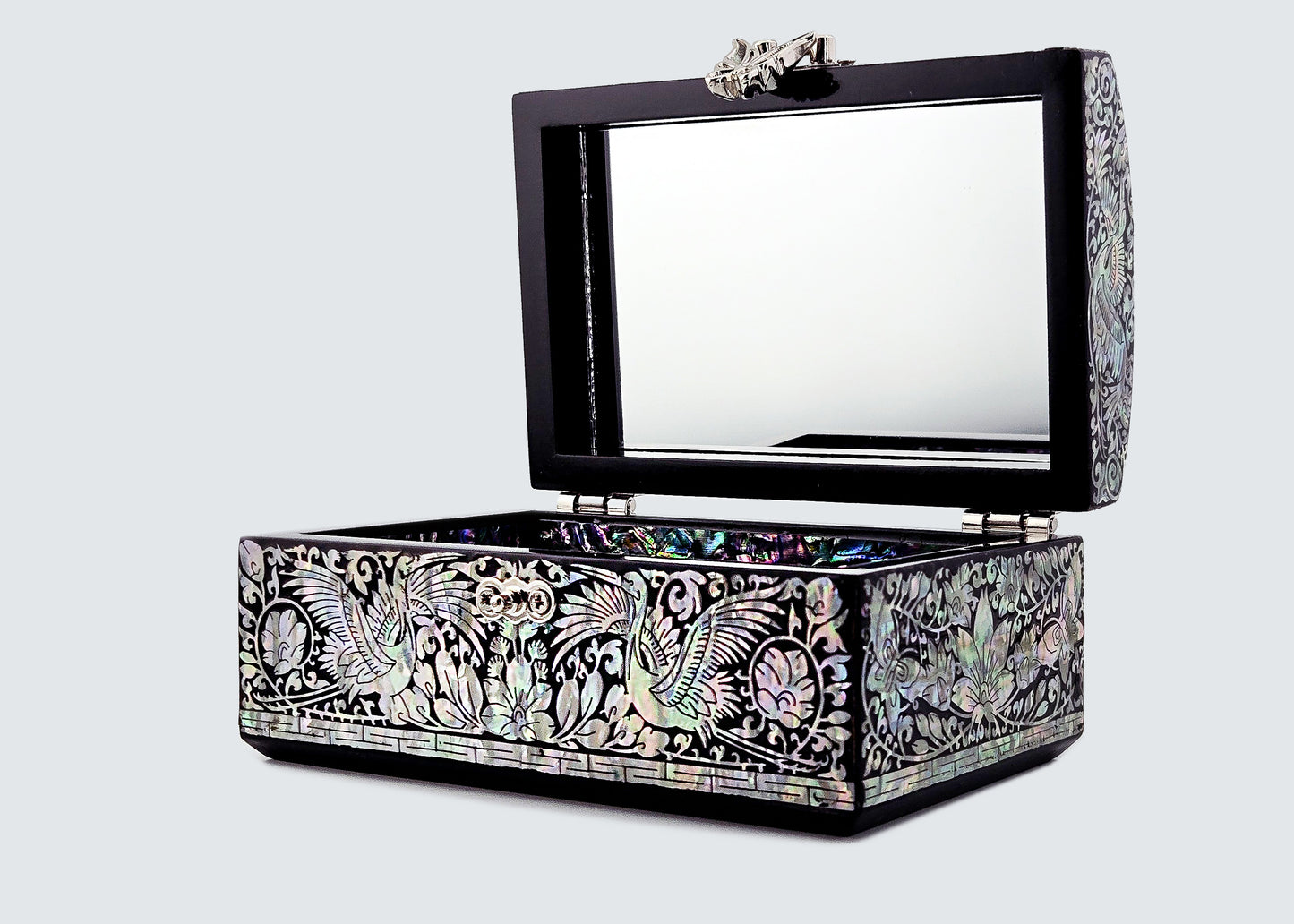Jagae Mother-of-Pearl Premium Treasure Box – Black