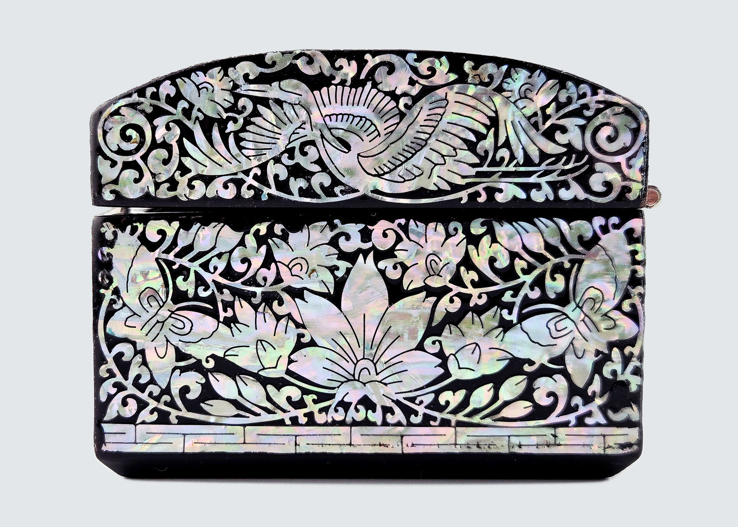 Jagae Mother-of-Pearl Premium Treasure Box – Black