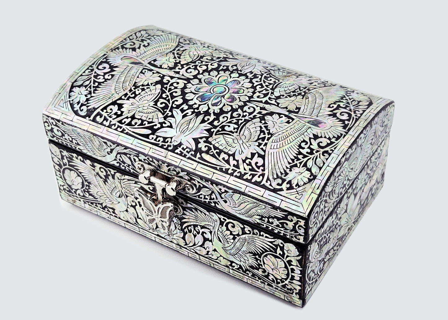 Jagae Mother-of-Pearl Premium Treasure Box – Black