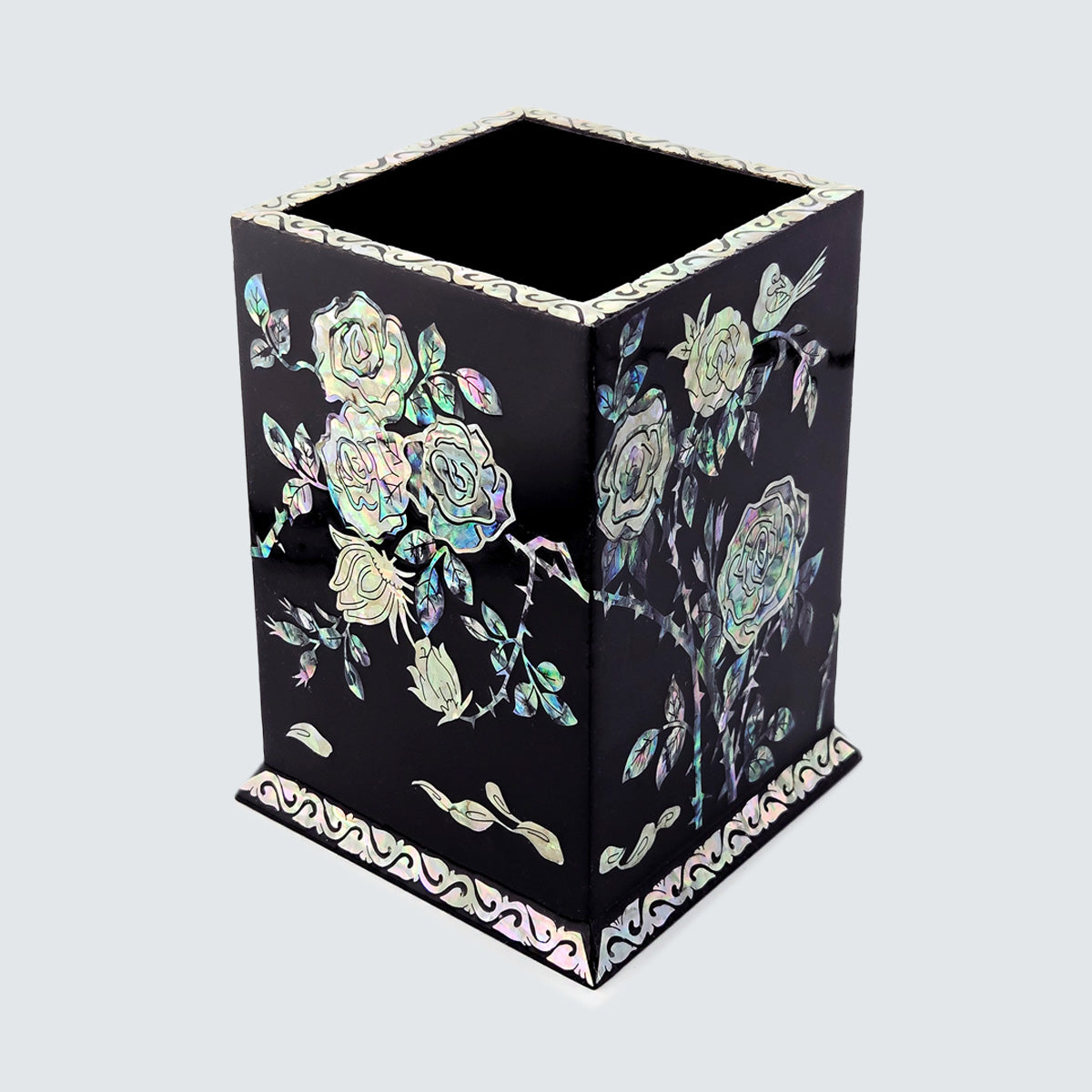 Jagae Mother-of-Pearl Pen Holder – Black Rose