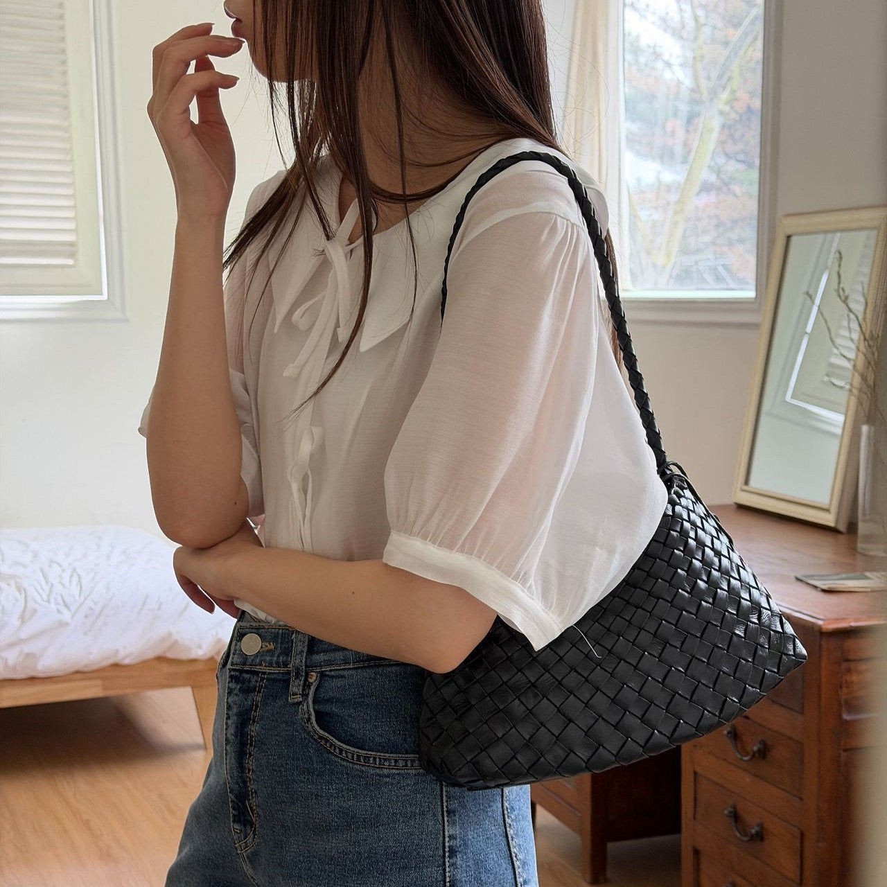 LOBAN Woven Leather Shoulder Bag with Inner Pouch