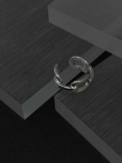 Fluid Link Silver Ring