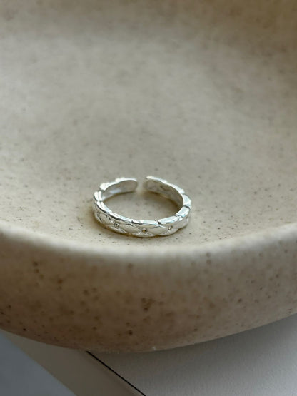 Quilted Band Silver Ring