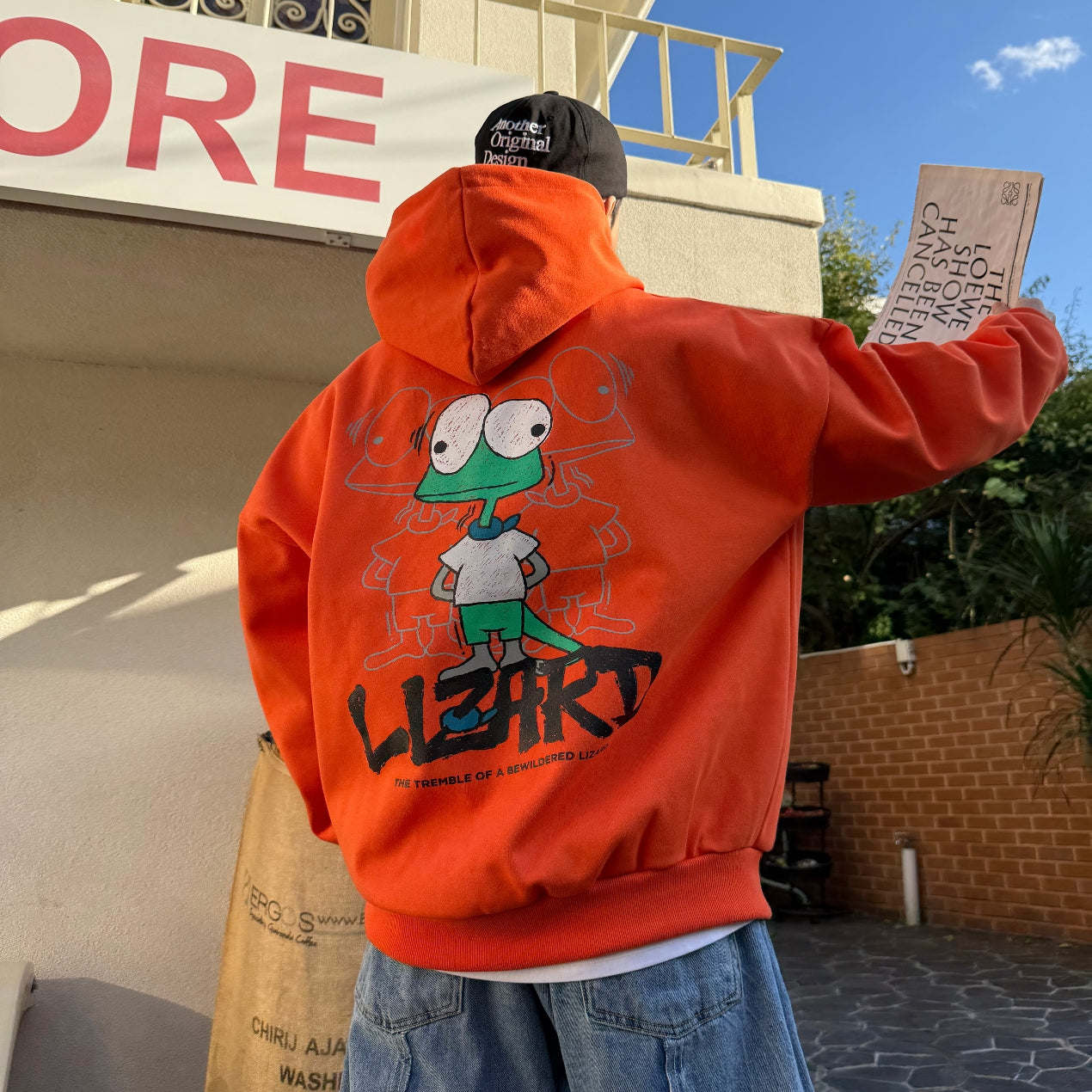 Bewildered Lizard Graphic Hoodie (UNISEX / WOMEN - OVERFIT)