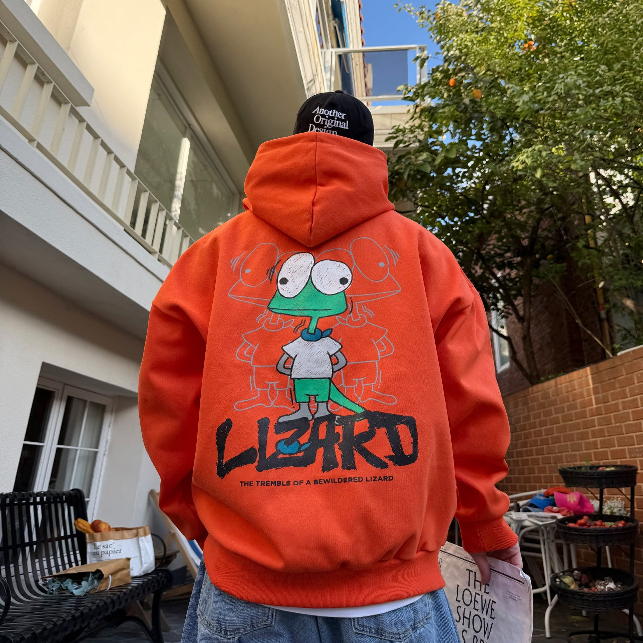 Bewildered Lizard Graphic Hoodie (UNISEX / WOMEN - OVERFIT)