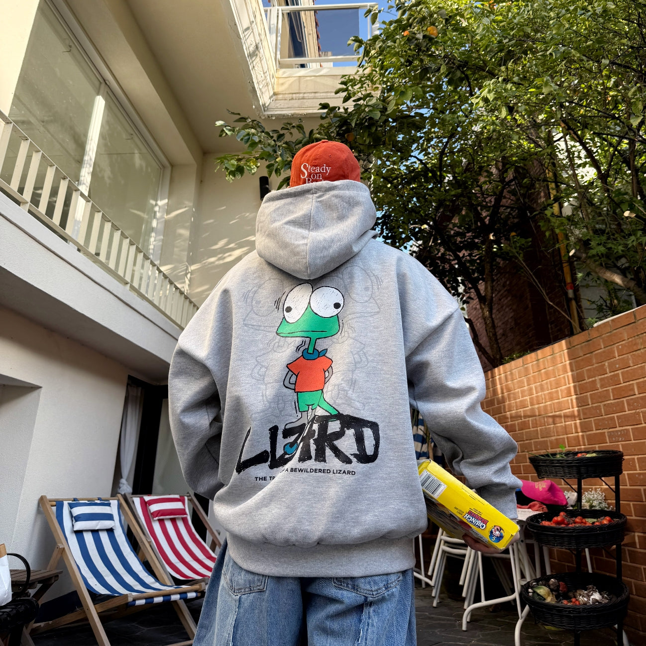 Bewildered Lizard Graphic Hoodie (UNISEX / WOMEN - OVERFIT)