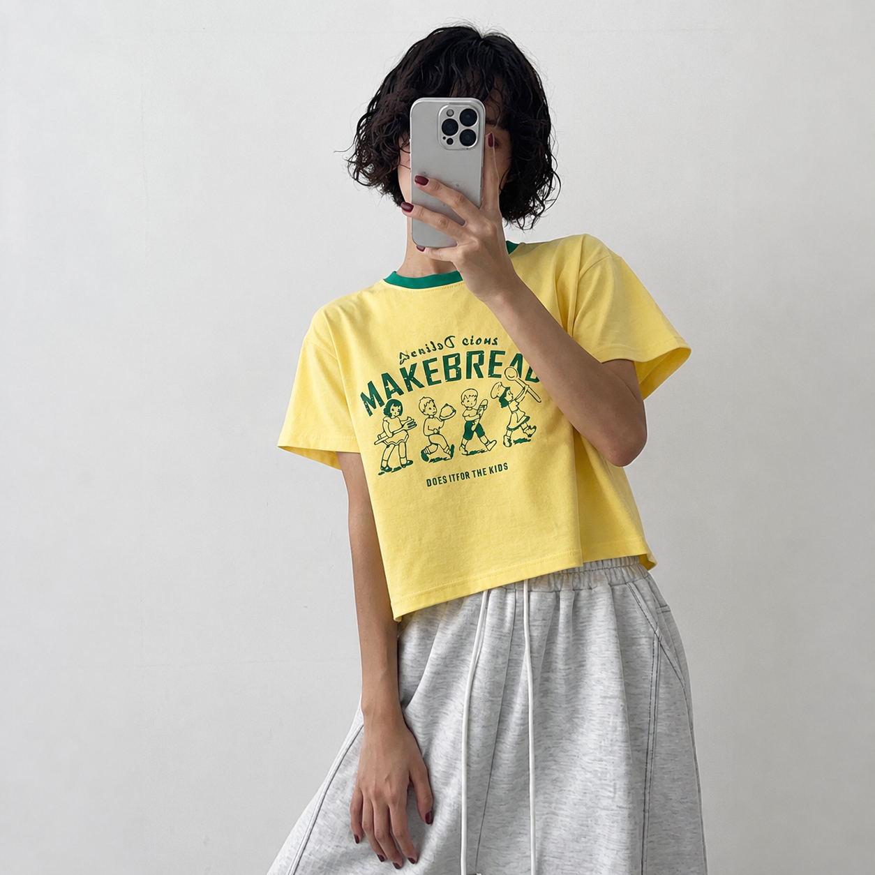 Vintage Make Bread Ringer Graphic T-Shirt – Women One Size