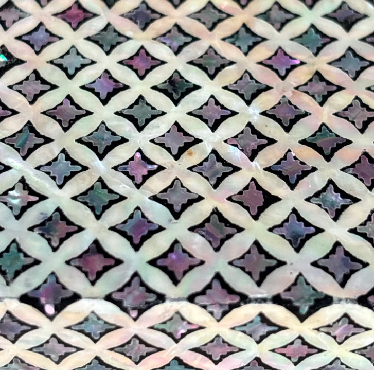 Jagae Mother-of-Pearl Heirloom Jewelry Chest – Chilbo Lattice