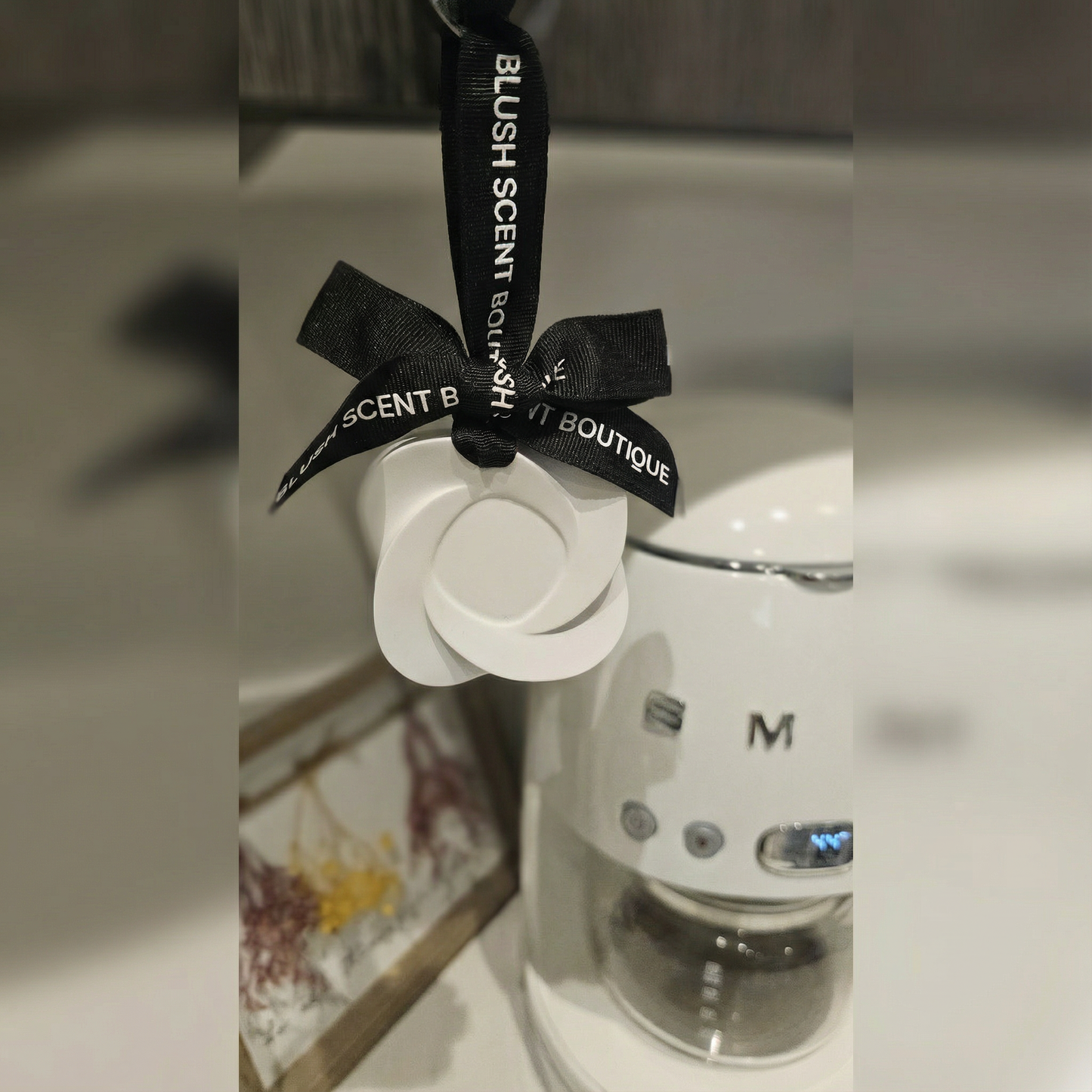 CAMELIA Bay Car Diffuser Ornament