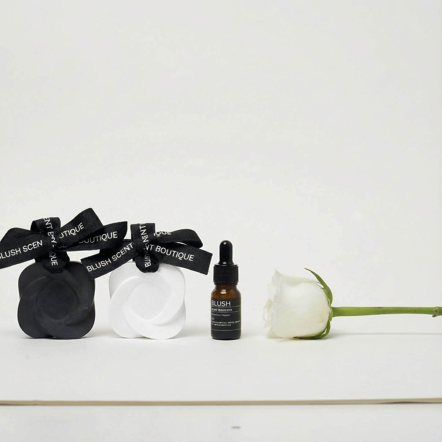 CAMELIA 34th Street Car Diffuser – Hotel Oud Wood Scent