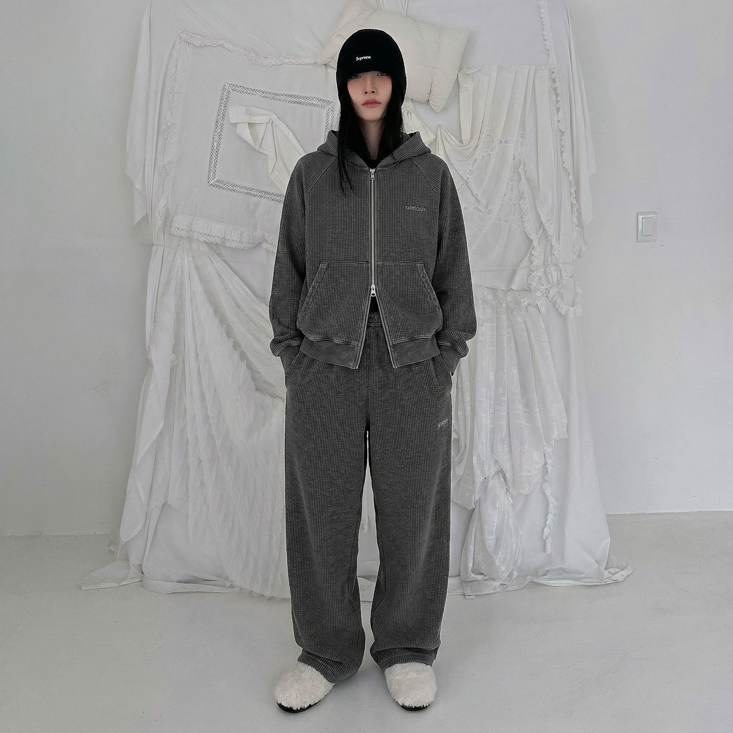 Women’s Fleece-Lined Zip-Up Setwear – Charcoal