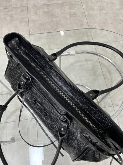 Atelier Noir -  Crinkled Cowhide Leather Shoulder Bag