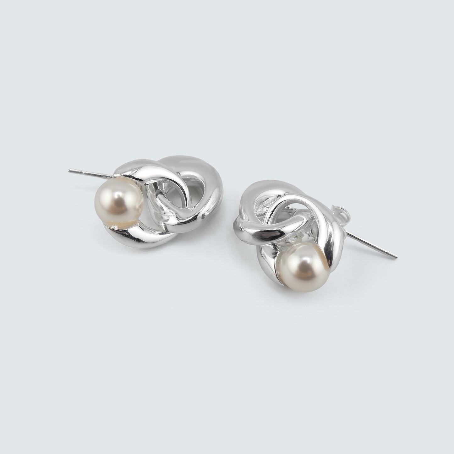 Adele Sculpted Swarovski Pearl Link Earrings – High-Polish Sterling Silver